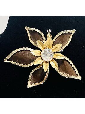 MCM Multi-Layered Flower Pin Brooch Brown Enamel Gold Tone Rhinestone Retro